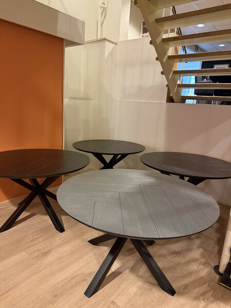Ronde tafel | 130cm | Massief eikenhouten toplaag | Meeneemprijs 295,-
