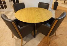Eetkamerfauteuil eiken + leder set van 4 VERKOCHT Eetkamerfauteuil eiken + leder set van 4 VERKOCHT